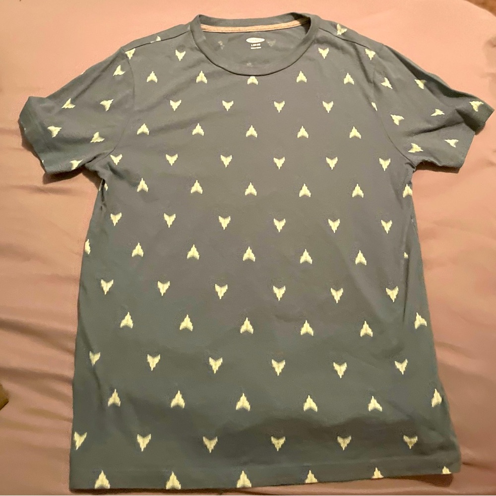 Old Navy boys size L (10/12) t-shirt.